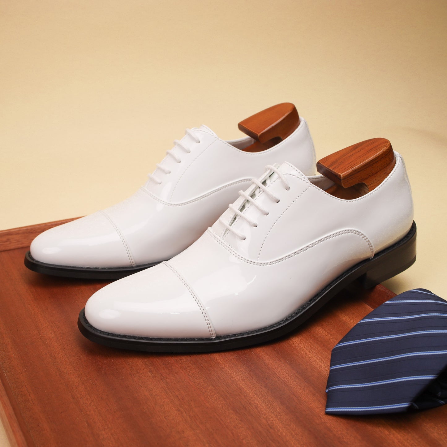 Men's Trendy Cap Toe Oxford Shoes with Non-Slip Rubber Sole